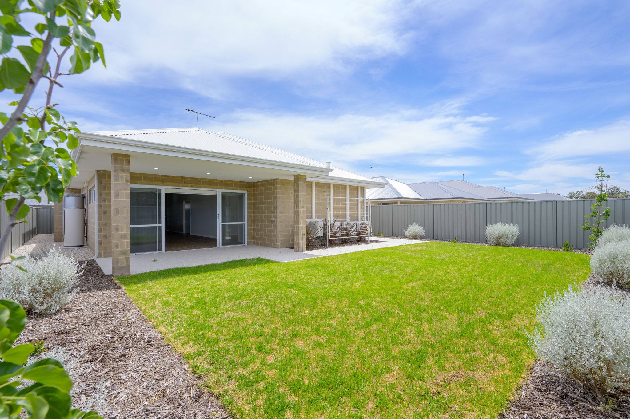 13   Jermyn Vista 42 - Yard