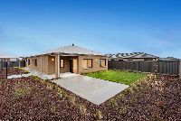 Erskine   Backyard-Alfresco-Dusk-LR-No-Logo