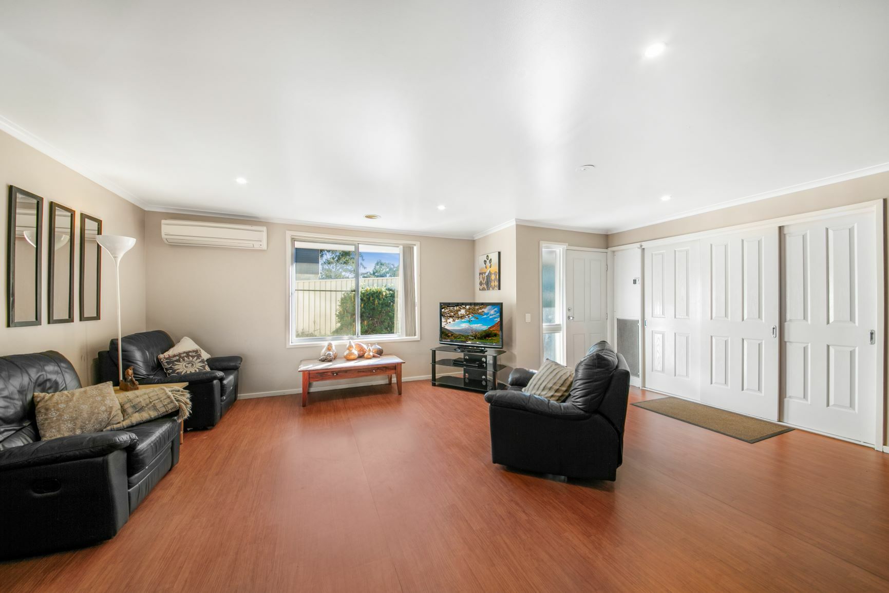 Mittagong 0316-living