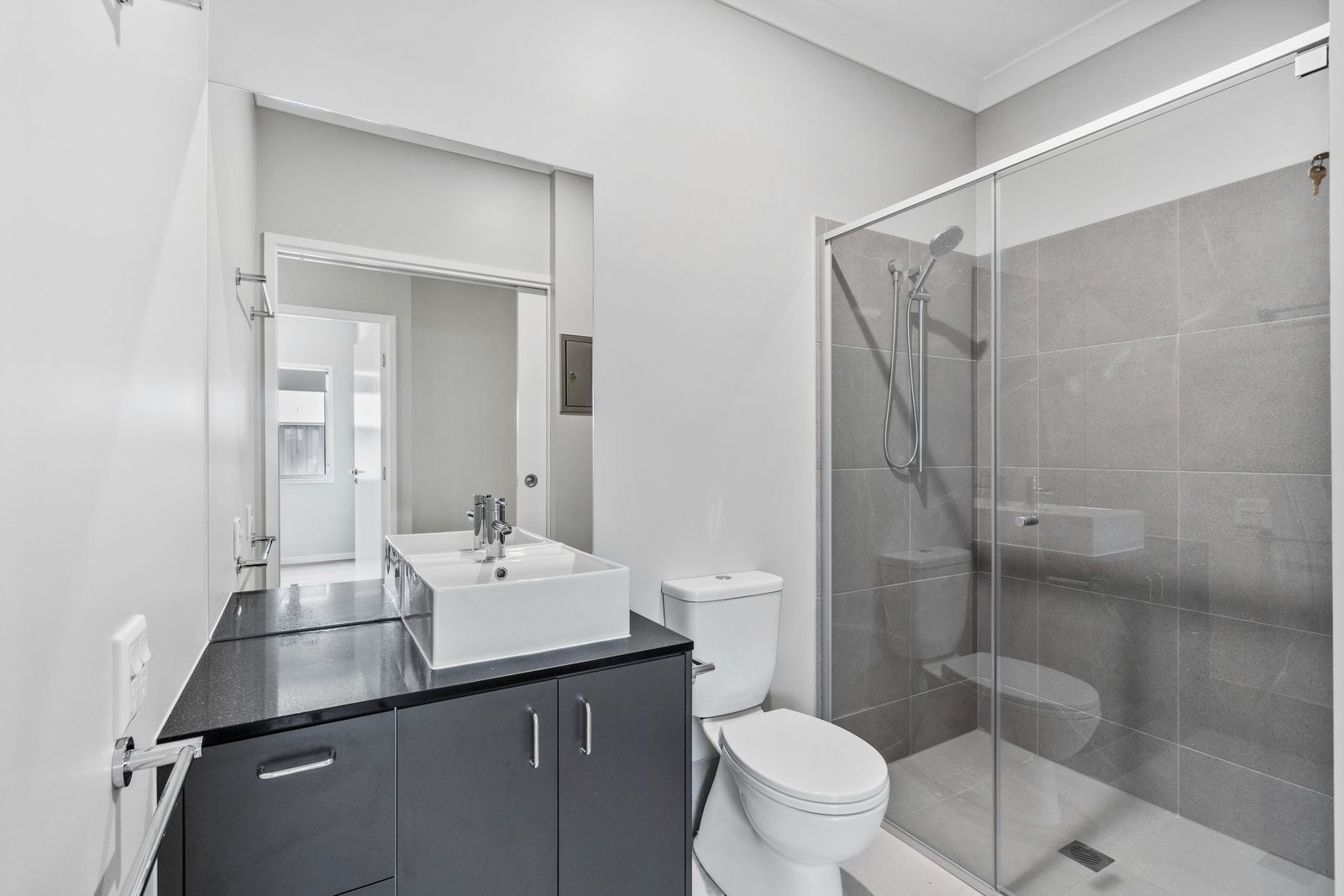 005 Open2view_ID988604-20A_Sheaffe_Street