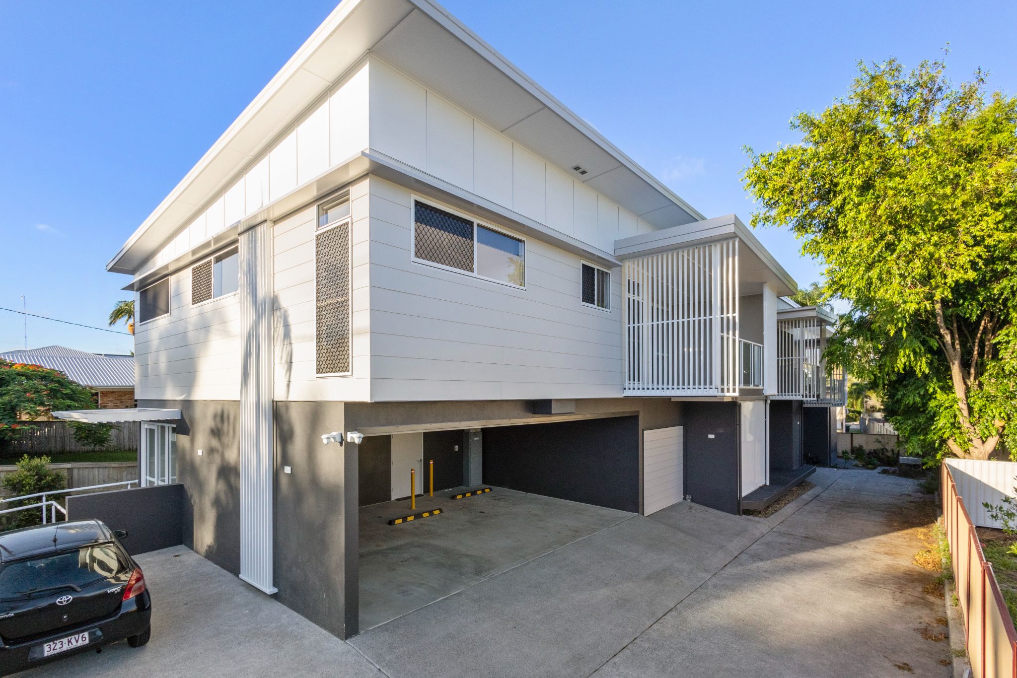 Visitors Carparking  2)