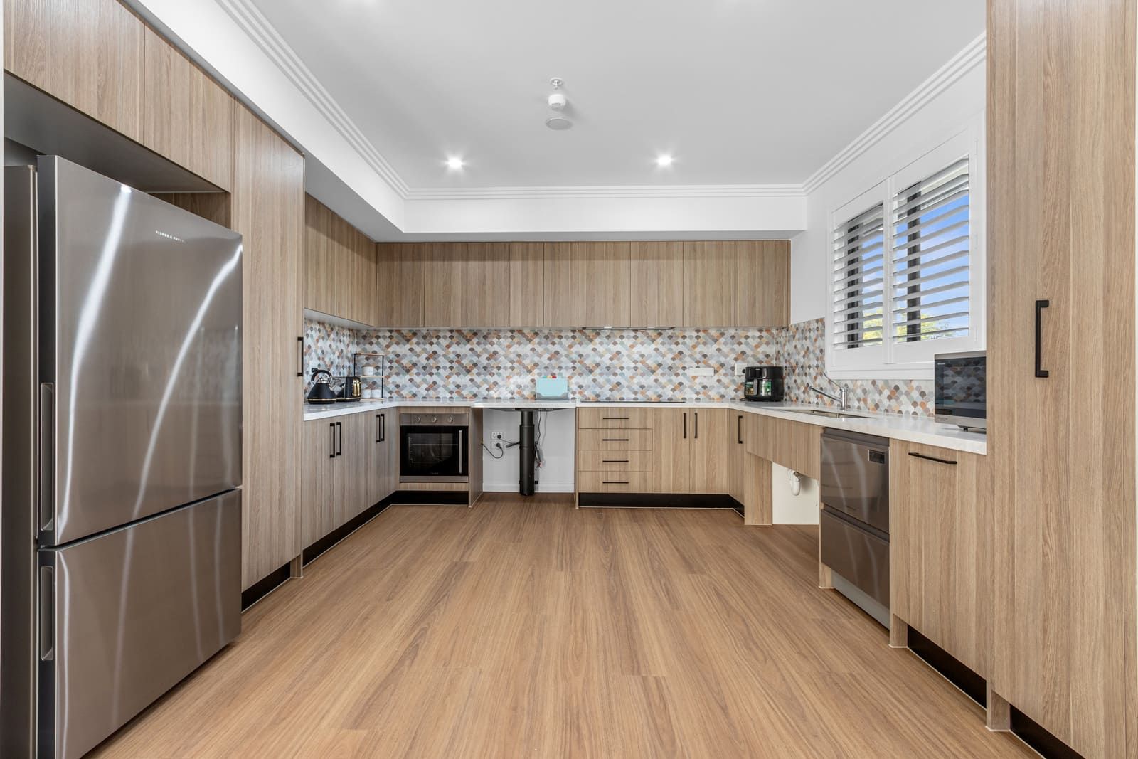 024 Open2view_ID932384-39_Carwarp