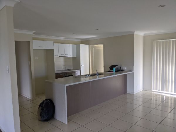 b0050093 f5d1-de9c-9a61-d90103bb2737