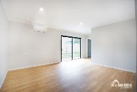 Kingscote Int_9_v1_Small SIze Logo