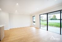 Kingscote Int_11_v1_Small SIze Logo