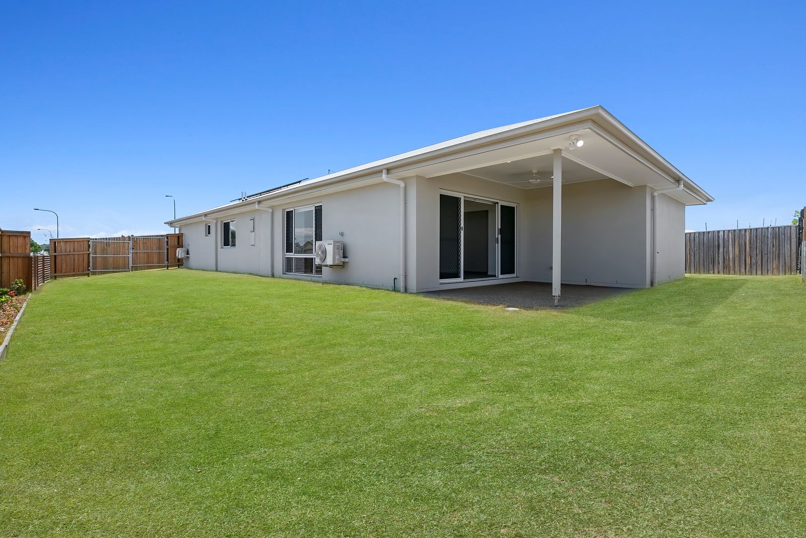 021 Open2view_ID993060-43_Dougan_Street