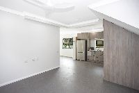 005 Open2view_ID811880-697A_Main_Road