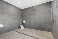 PROFESSIONAL PHOTO   LOW RES 6