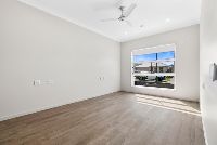 PROFESSIONAL PHOTO   LOW RES 6