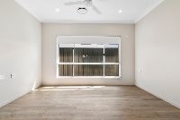 PROFESSIONAL PHOTO   LOW RES 8