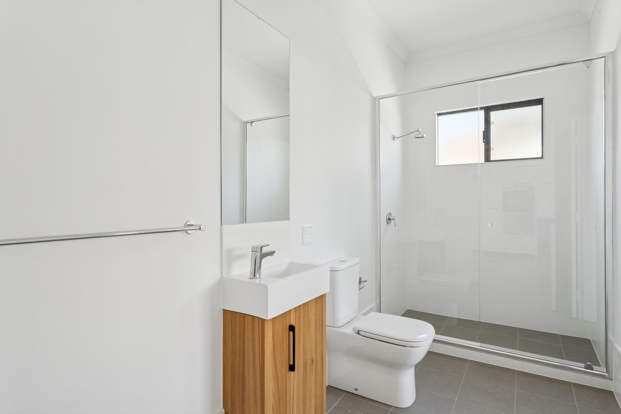 3 13 Cope St  Midland 02