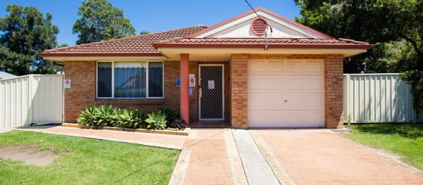 SIL013 LR-WARATAH1-fhouse1