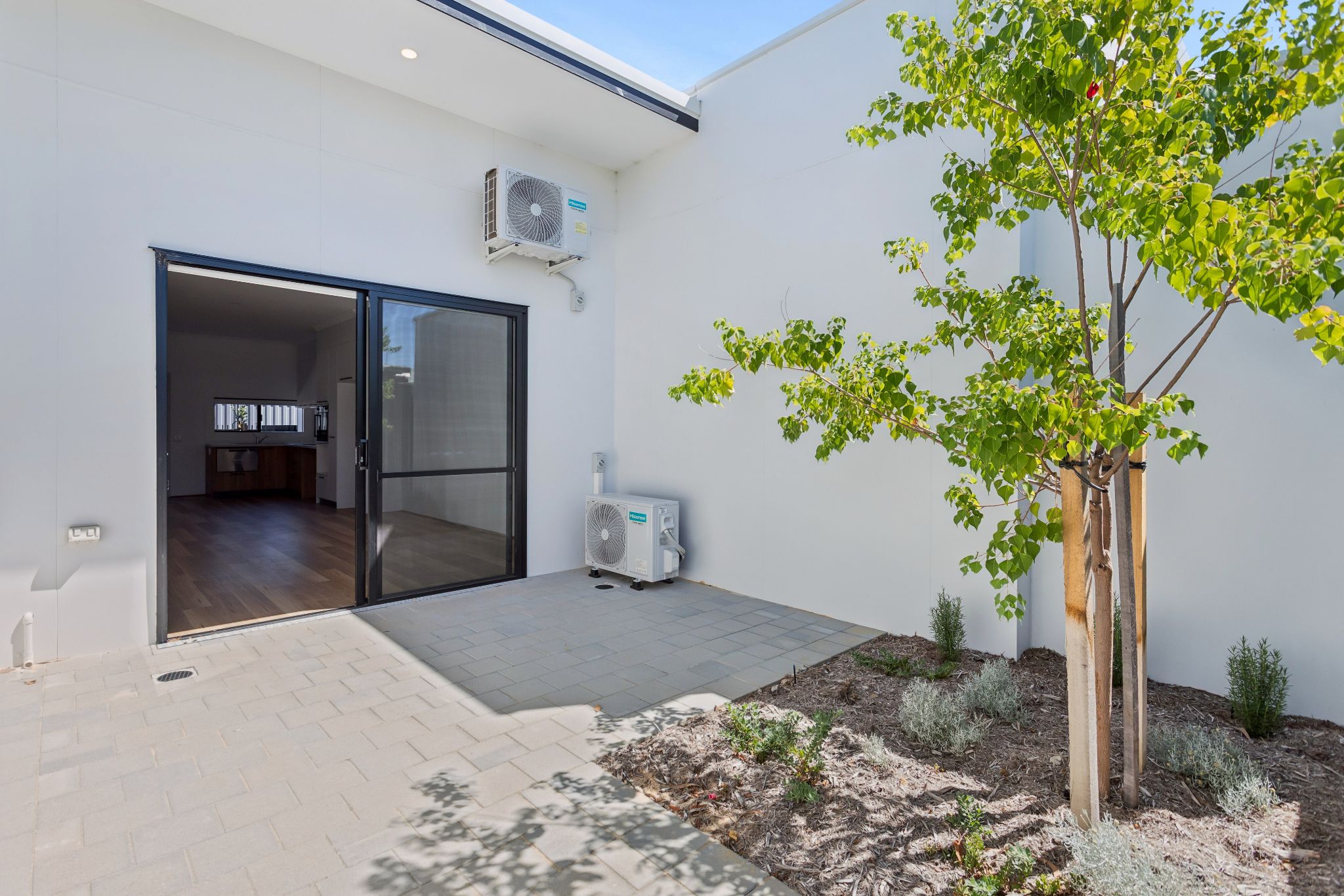 3 13 Cope St  Midland 10