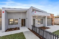 Rowans   Facade Left 3 LR No Logo