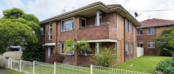 SIL012 LR-MAYFIELD2-front 2