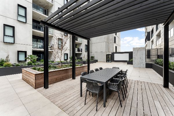 518563 94-96BuckleySt_118