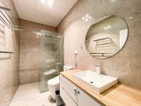 Back house BATHROOM MAIN