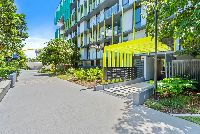 012 Open2view_ID931263-2707_10_Perkins_Lane