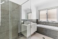 kzqshpcqyigm5ee125sw