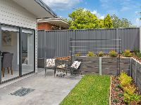 008 Open2view_ID719733-160_Kinghorne_Street