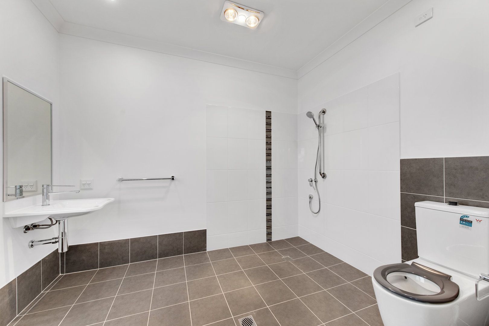 5   Larsen St 20 - Ens