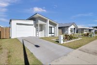 1   Chenoweth Dve 39 - Front