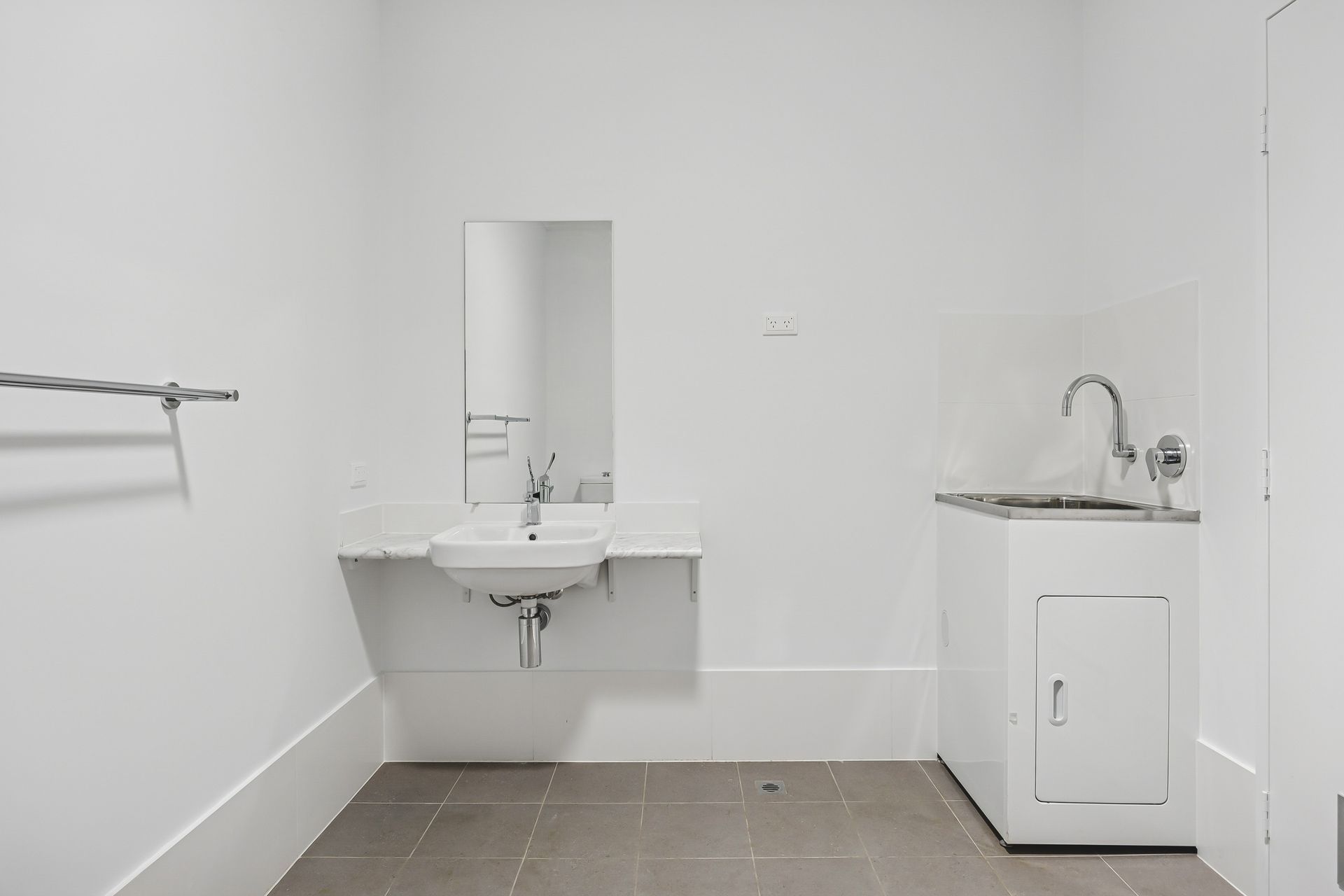 web 2 7-13 Station Street, Gosnells 5