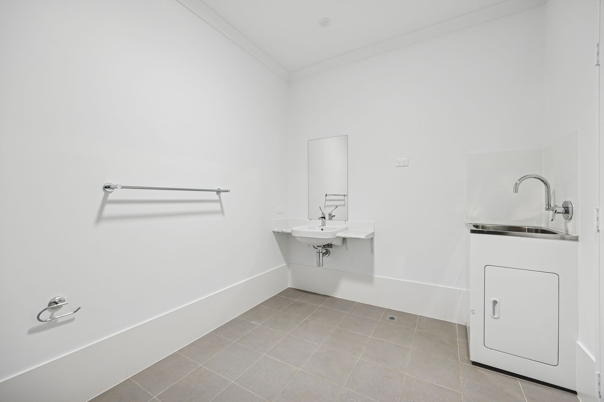 web 2 7-13 Station Street, Gosnells 4