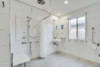 2  DISABILITY BATHROOM IMAGE 1