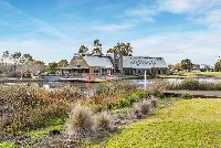 Craigieburn   Highlands Lake Reserve LR Logo