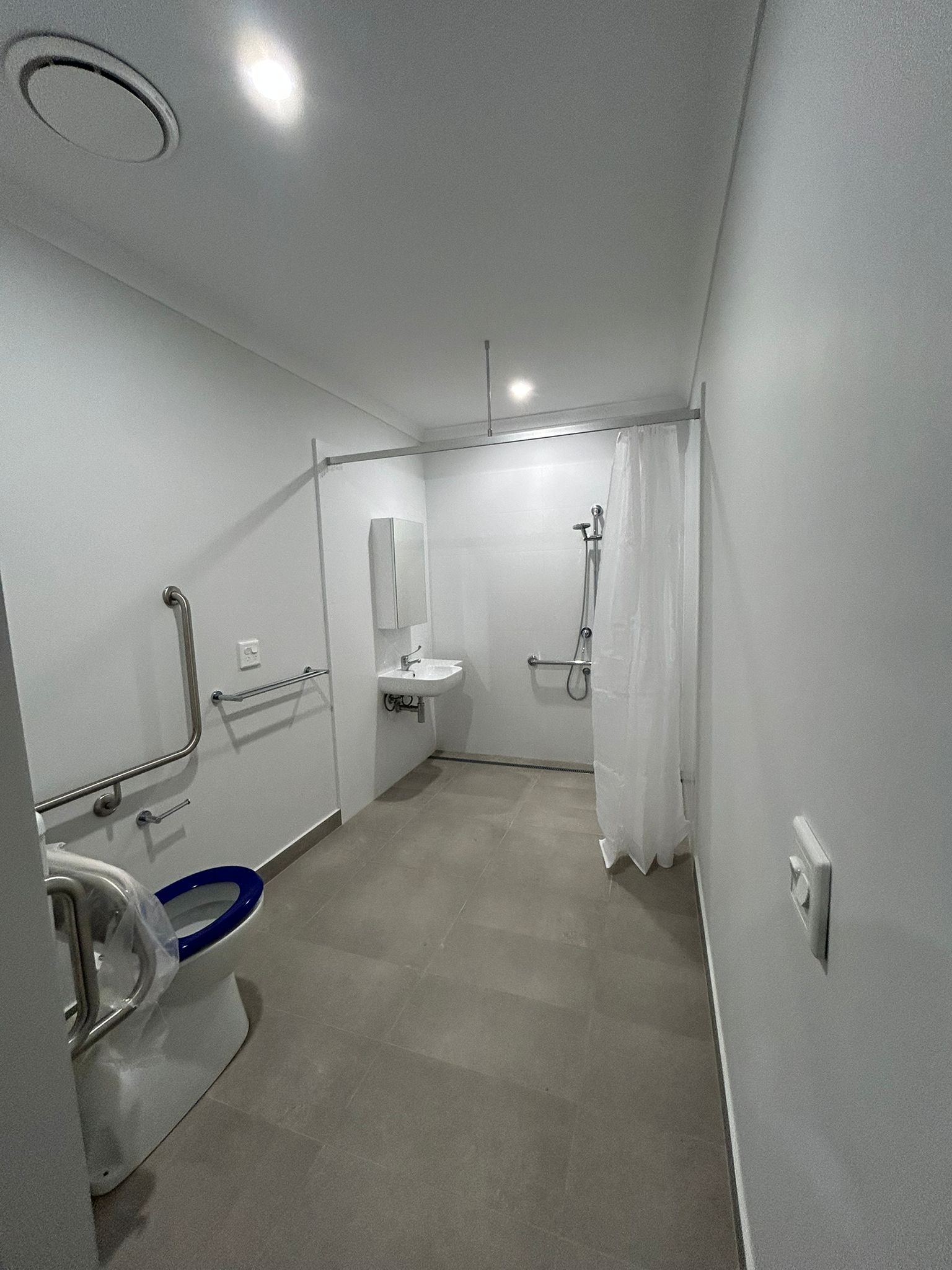 WhatsApp Image 2025 11-19 at 5.43.19 PM (1)