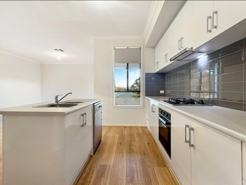 Hunterfield Heights   kitchen