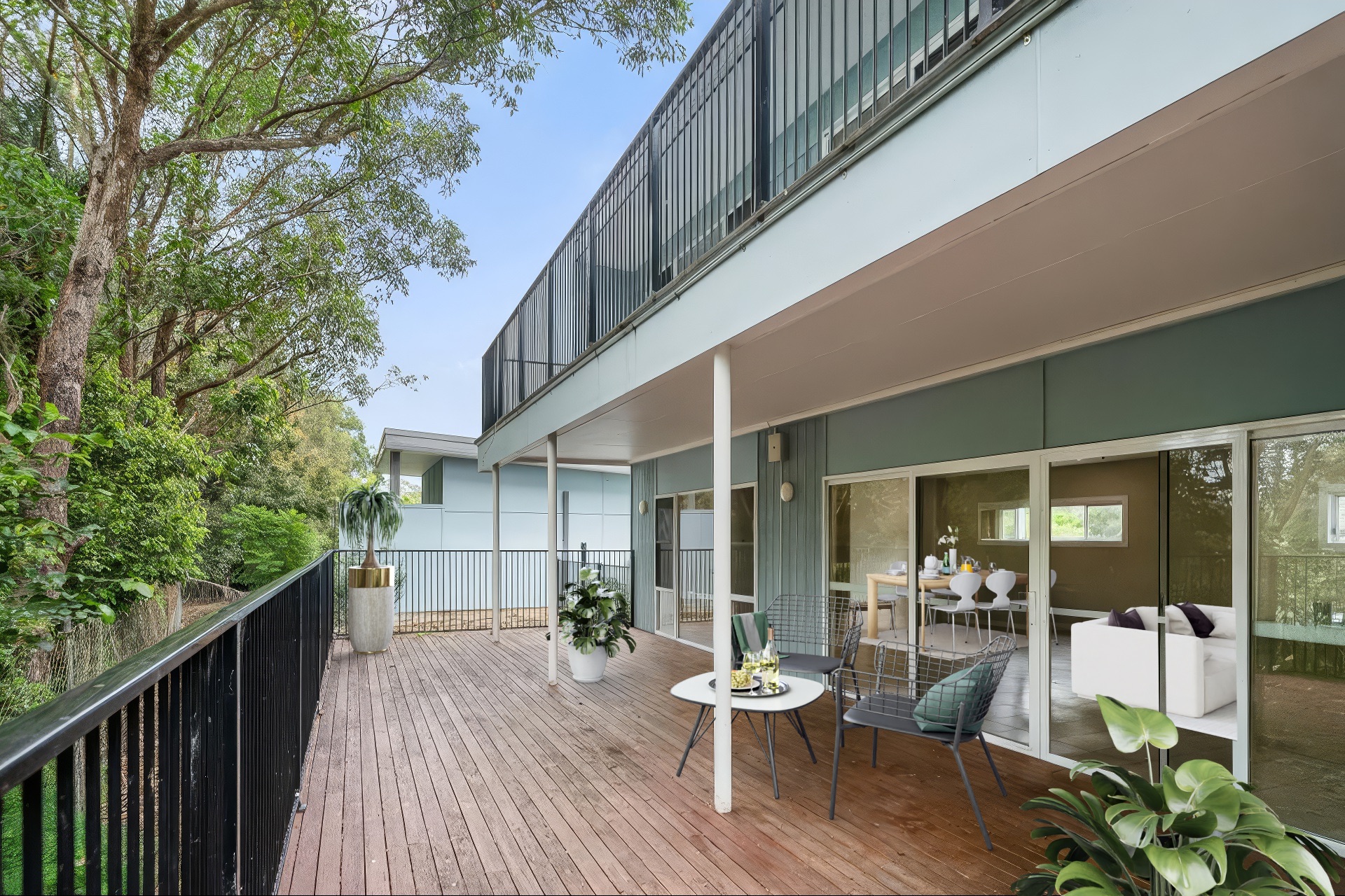 Care Metaz Day 2  89 of 142) staged