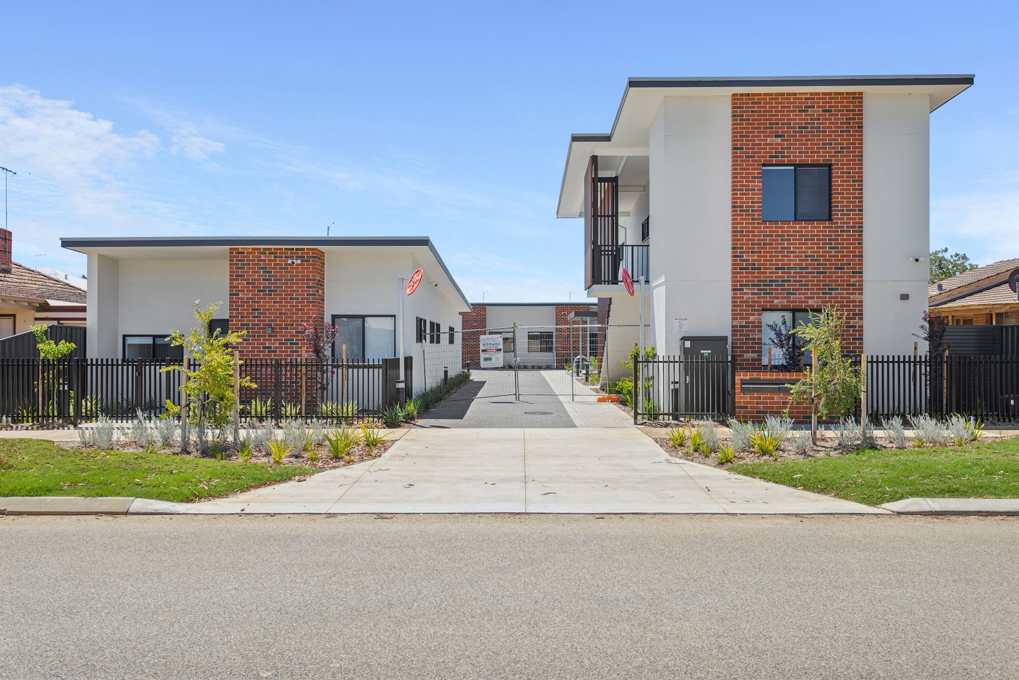 3 46 George St Midland