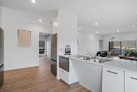 005 Open2view_ID949999-16_Sunningdale_Close