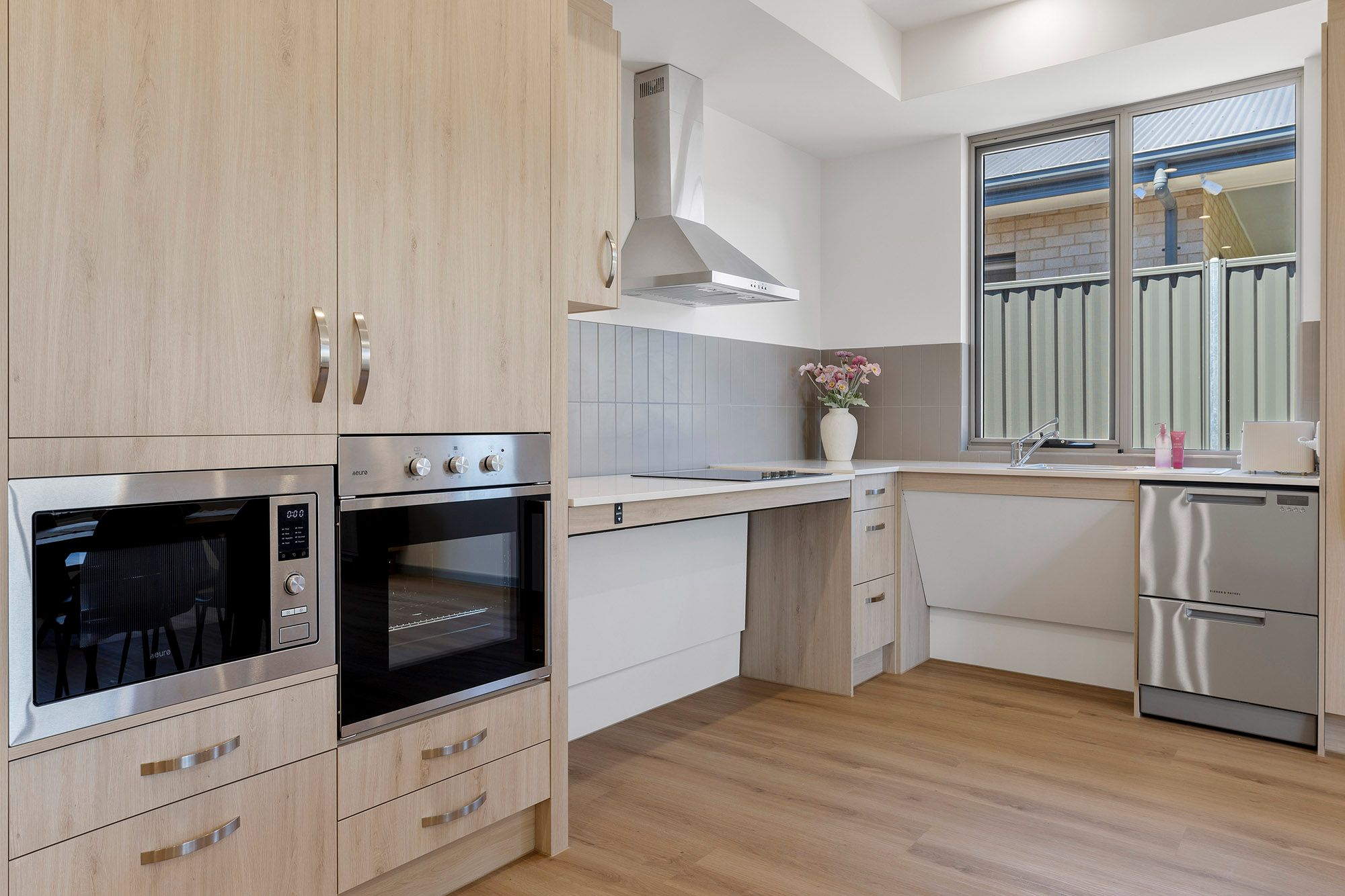 Kitchen 2 LR No Logo