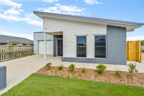 009 Open2view_ID648873-12_Steves_Way