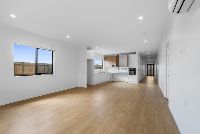 002 Open2view_ID966177-45_Vanessa_Dr_Cotswold_Hills