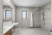 007 Open2view_ID966177-45_Vanessa_Dr_Cotswold_Hills