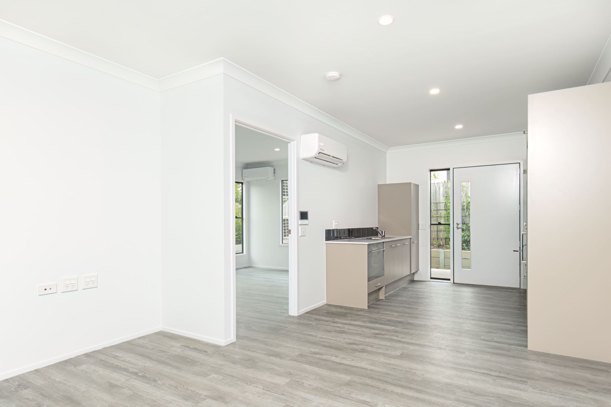 17A Boundary St Beaudesert kitchen and living