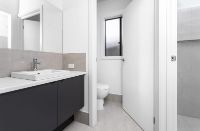 Bathroom 2 Cumberland Park