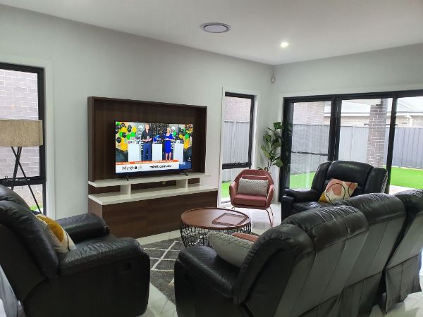 Throsby House Living