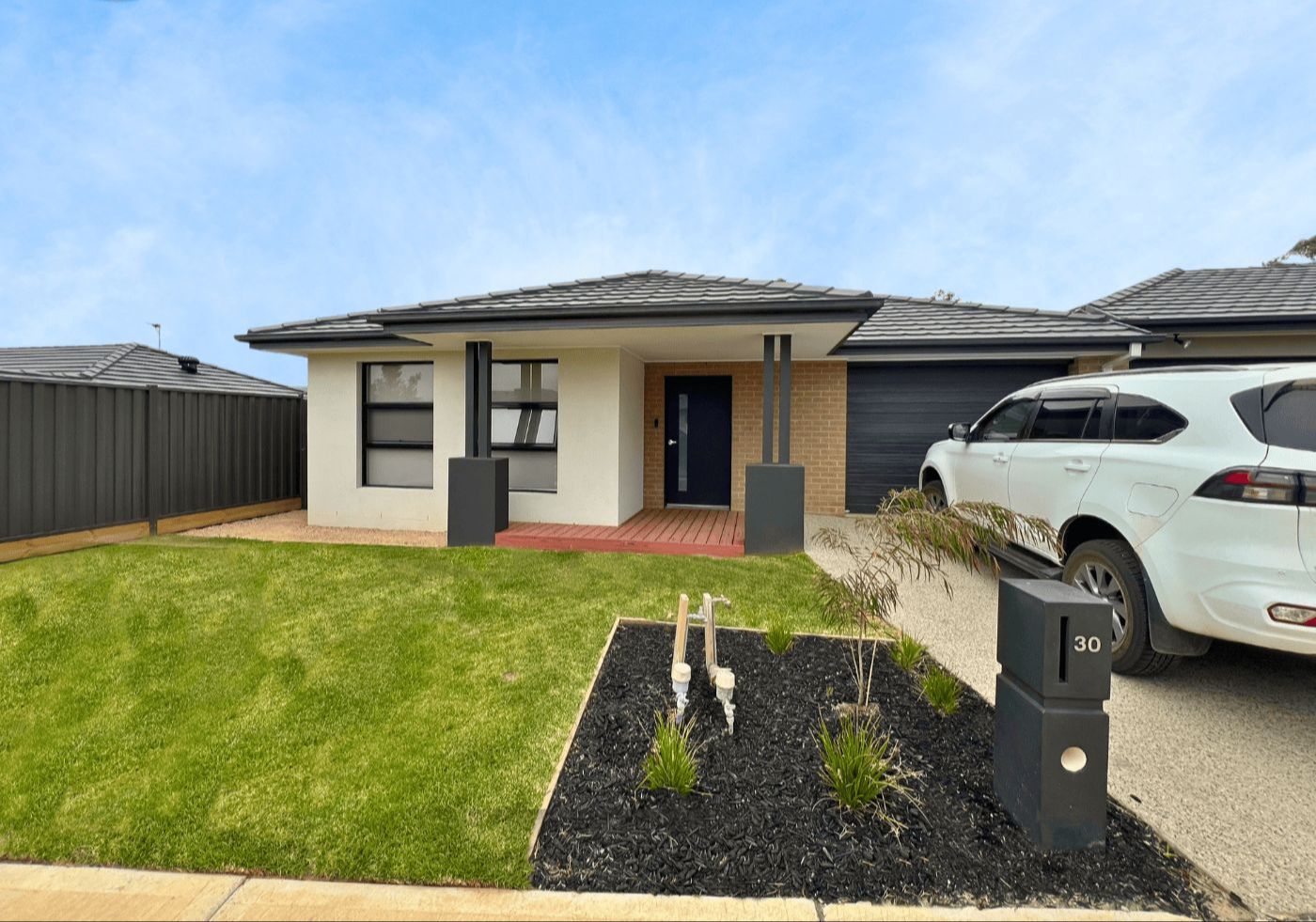 Pakenham  Rica Rd Front