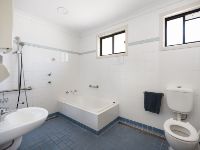 Normanhurst 3_Bathroom