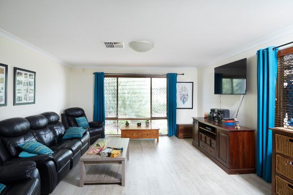 MOSAIC 20086_0292 Regal_HRES