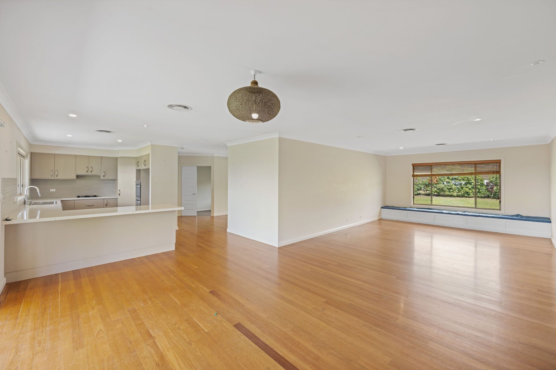 176275373051879602 rsd