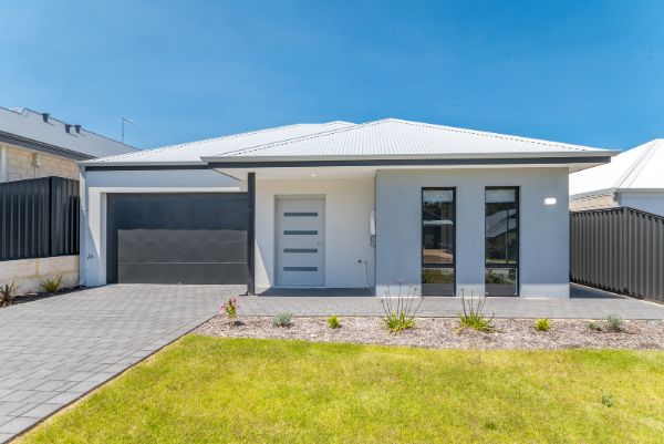 001 Open2view_ID979625-13_Overbeck_Street__Ashby