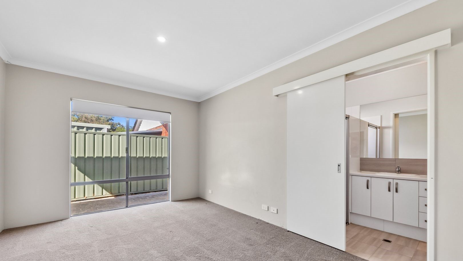 Doubletree bedroom and ensuite