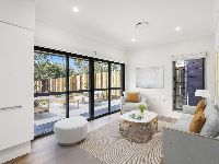 016 Open2view_ID723966-23_Brandon_Street