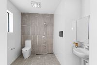 005 Open2view_ID742060-306_Princes_Highway